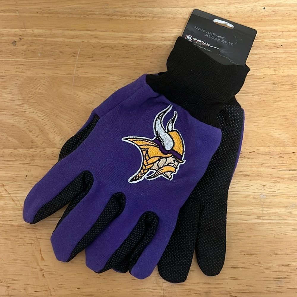Vikings Gloves
